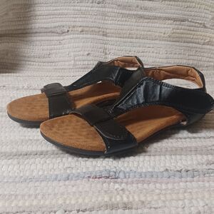 Sz 6 Black Open Toed  with Adjustable Width Velcro Straps Womens Sandals